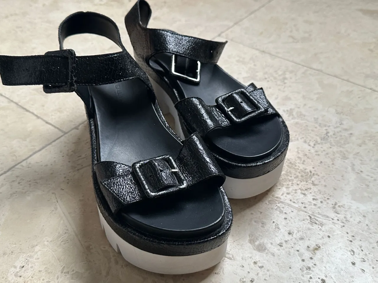 Sandalias Kendall + Kylie - Vista 2