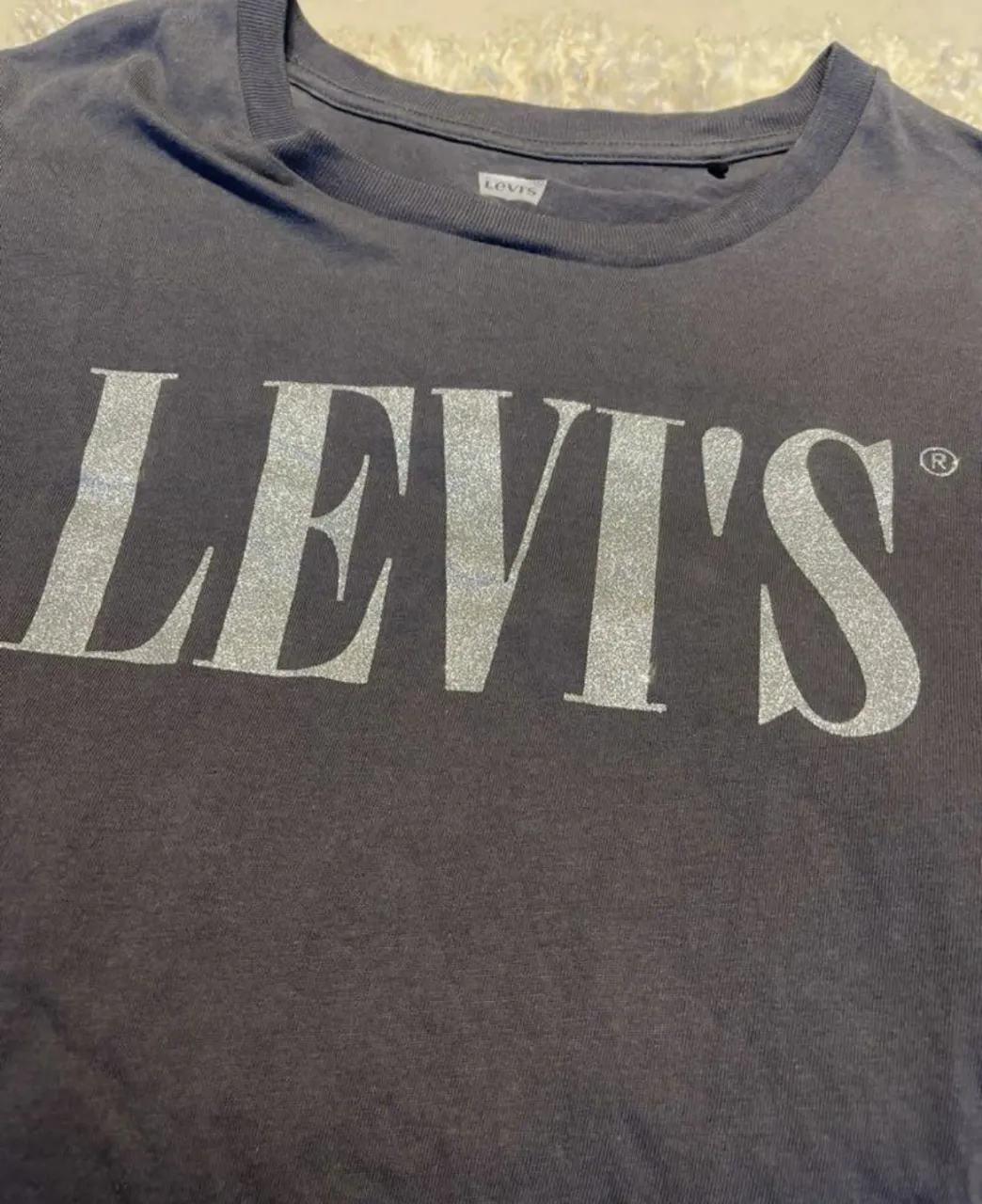Remera Levi's - Vista 3