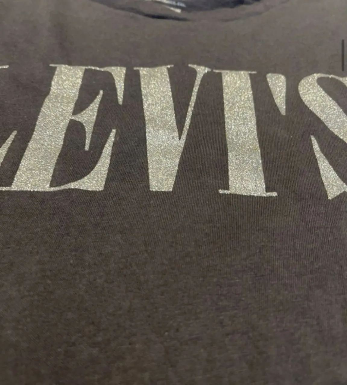 Remera Levi's - Vista 2