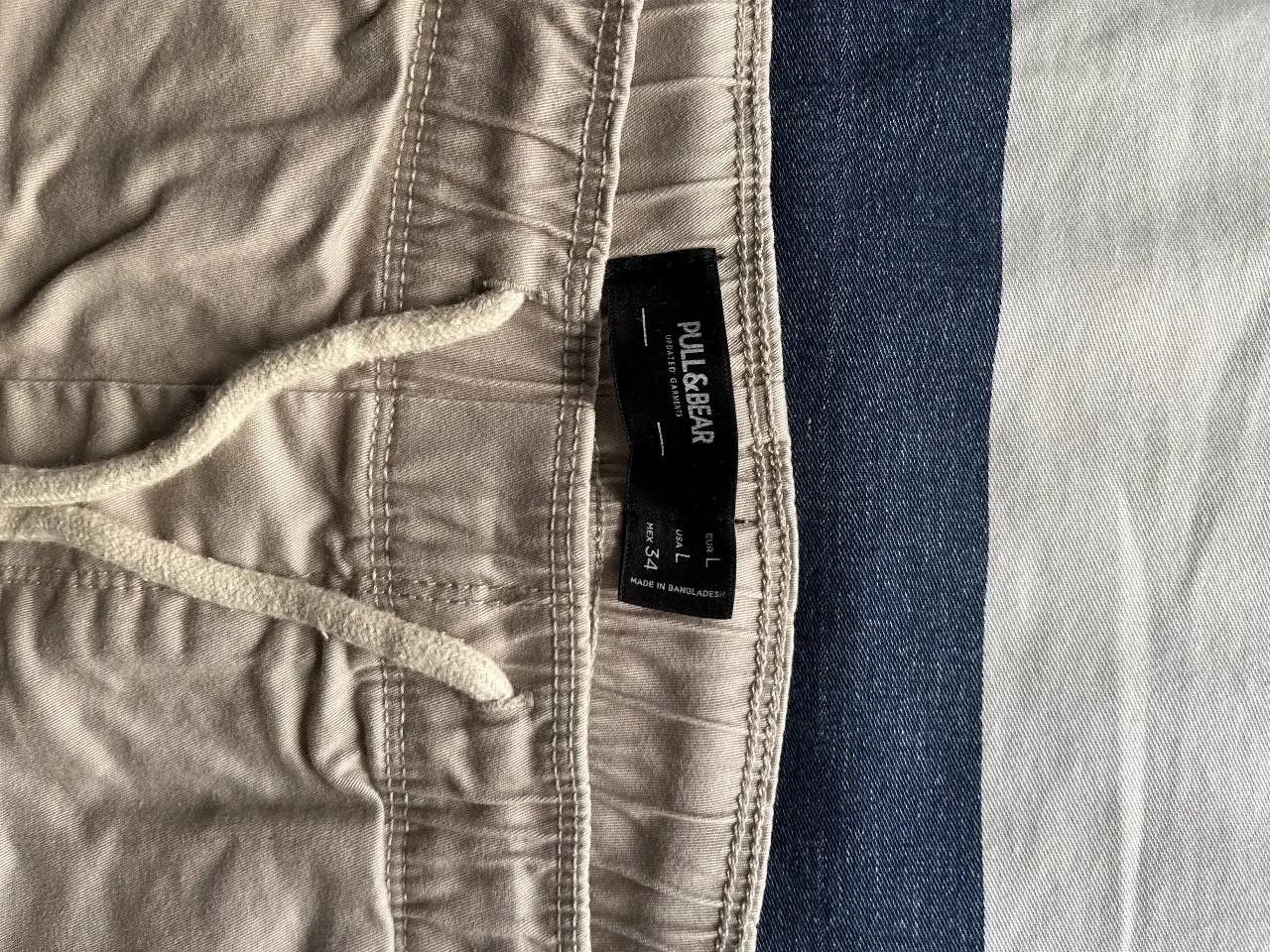 Pantalón PULL&BEAR - Vista 2