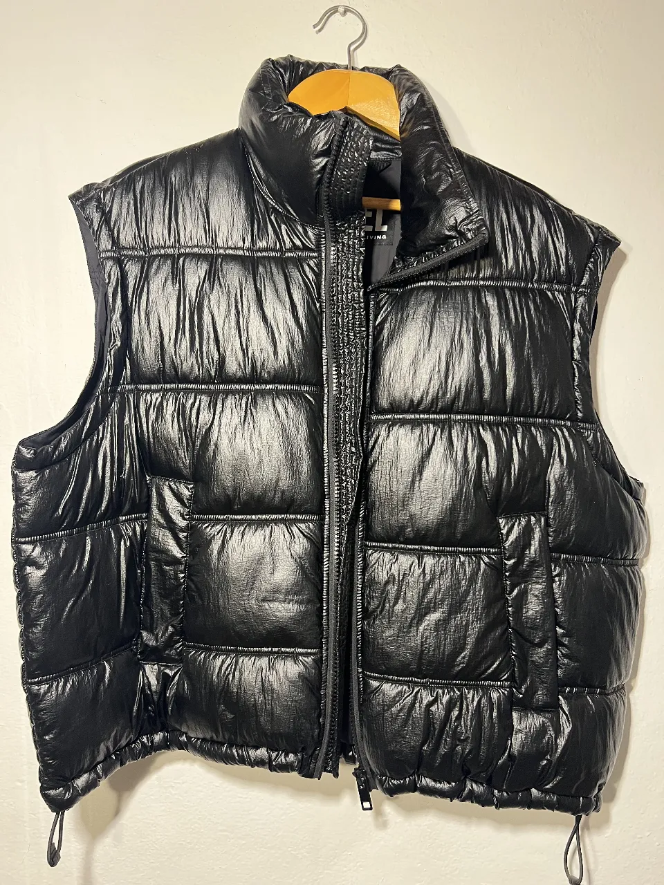 Chaleco inflable negro Diesel para hombre, con cierre frontal y cuello alto. Ideal para el invierno, con aislamiento Thinsulate.