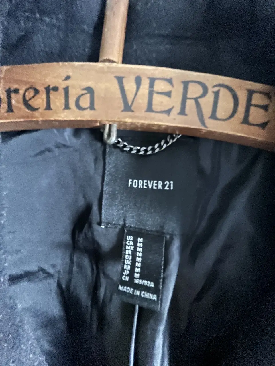 Tapado Forever 21+ - Vista 3