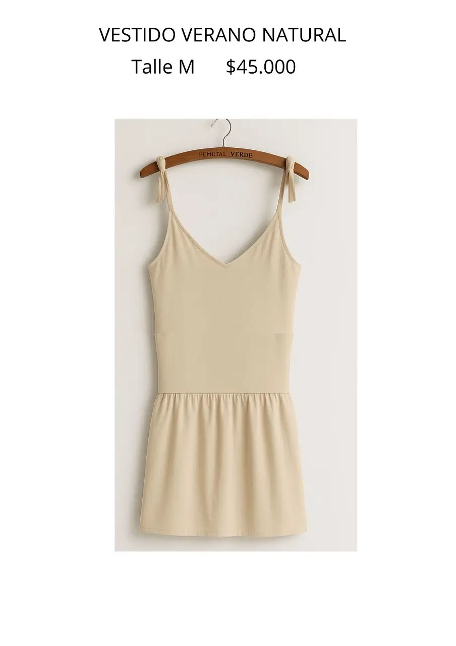 Vestido de verano natural, talle M, ideal para un look casual y fresco. Con tirantes finos y diseño simple, perfecto para los días de verano.
