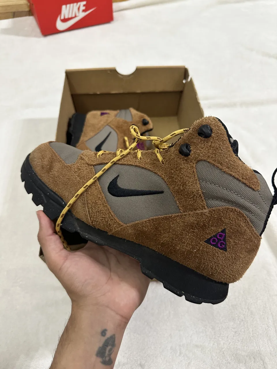 Botas Nike - Vista 2