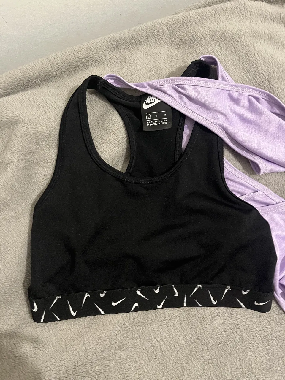 Top Nike - Vista 2