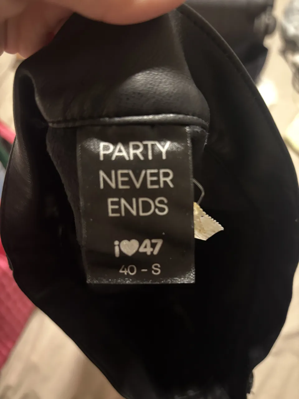 Short 47 Street - Vista 3