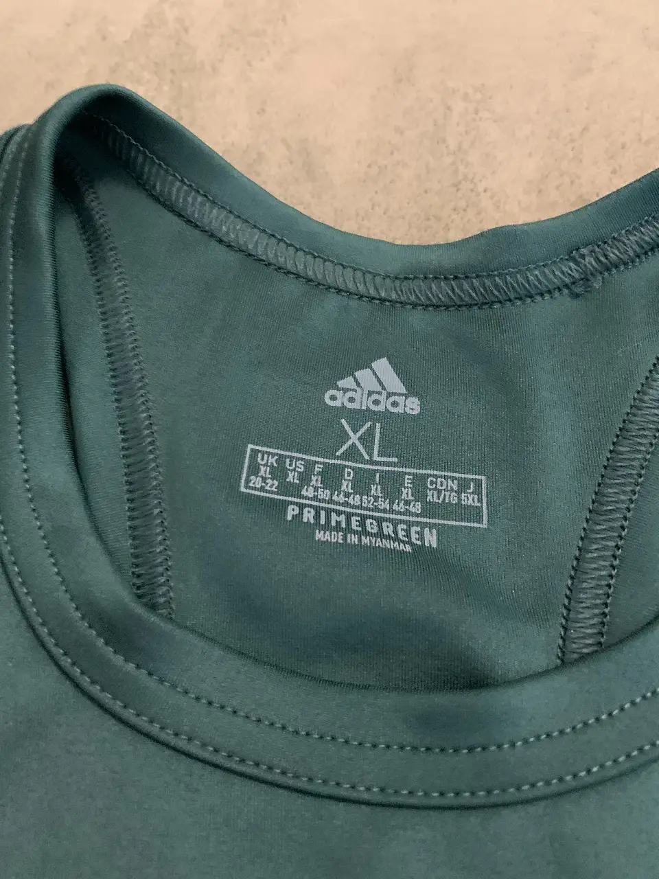 Top adidas - Vista 5