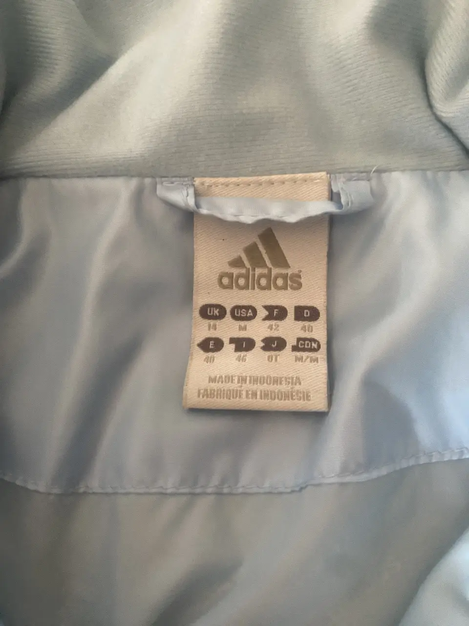 Campera adidas - Vista 2