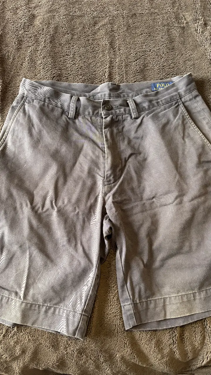 Short de hombre de la marca Polo Ralph Lauren, color gris, talle 29. Ideal para un look casual y cómodo.