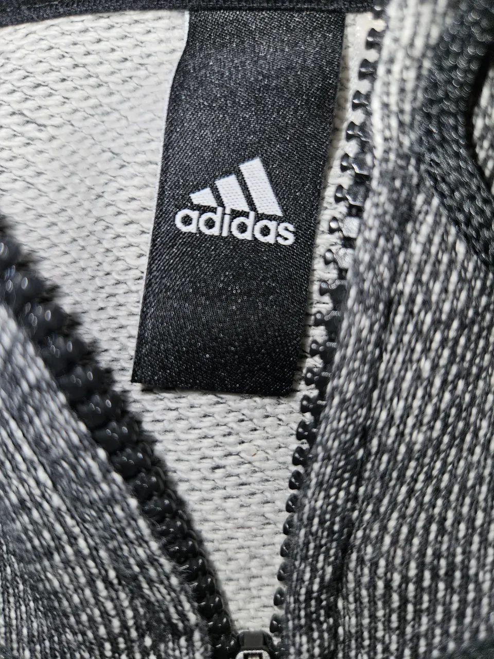 Campera adidas - Vista 2