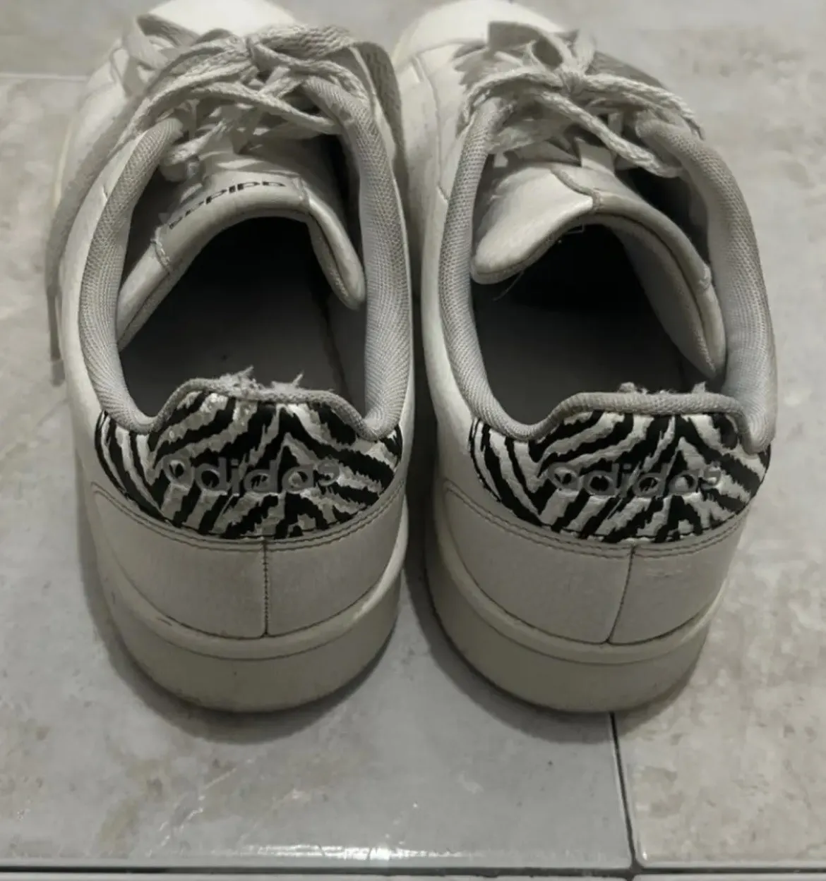 Zapatillas adidas - Vista 2