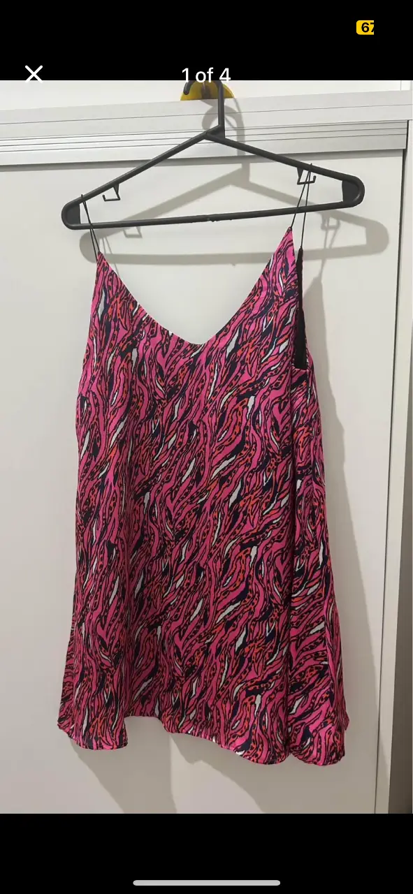 Vestido kimeika talle S. Sin uso, Perfecto estado. Axila a axila 43cm (va como para 85 de busto), largo incluyendo breteles 86cm. Se usa suelto 