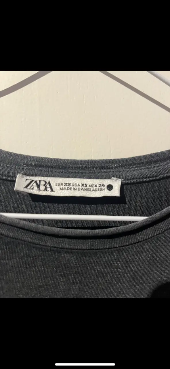 Remera Zara - Vista 2