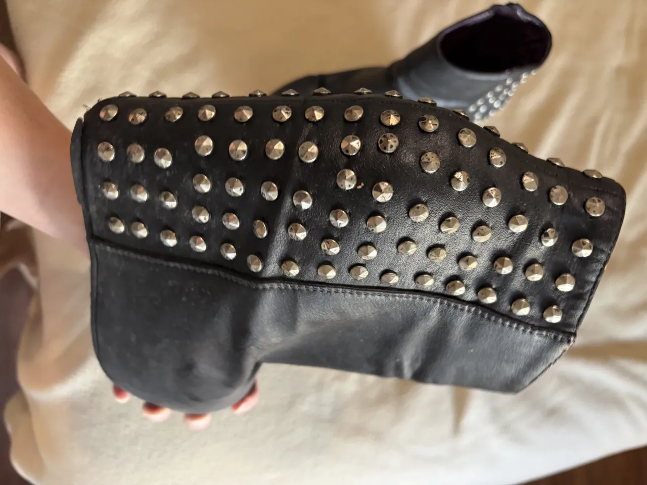 Borcegos A+ - Vista 3