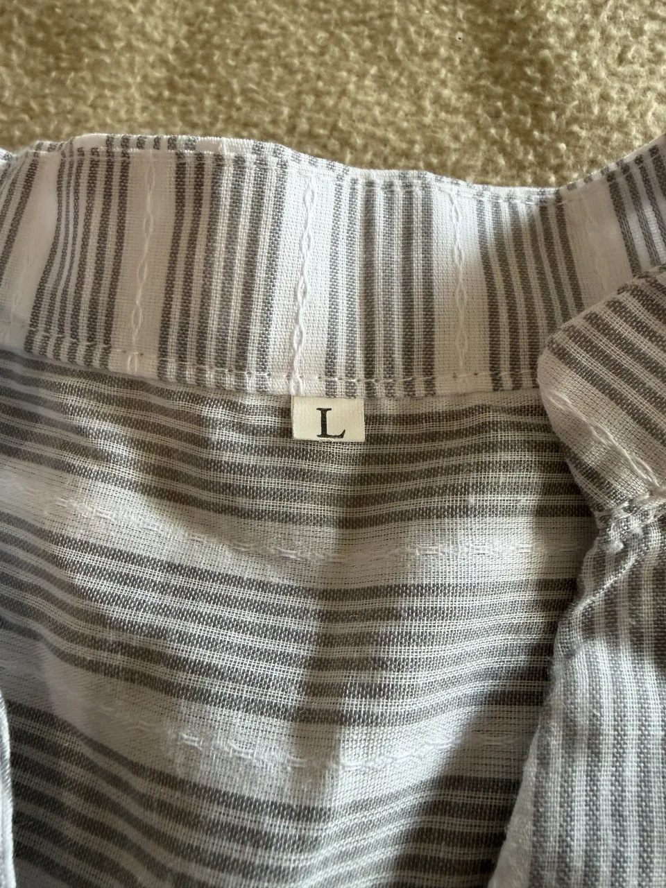 Camisa A ≠ - Vista 3