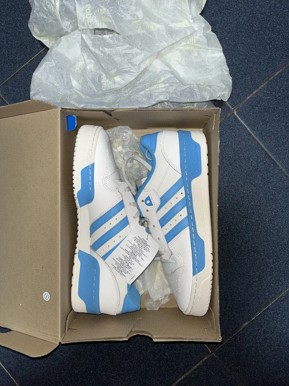 Zapatillas adidas - Vista 2