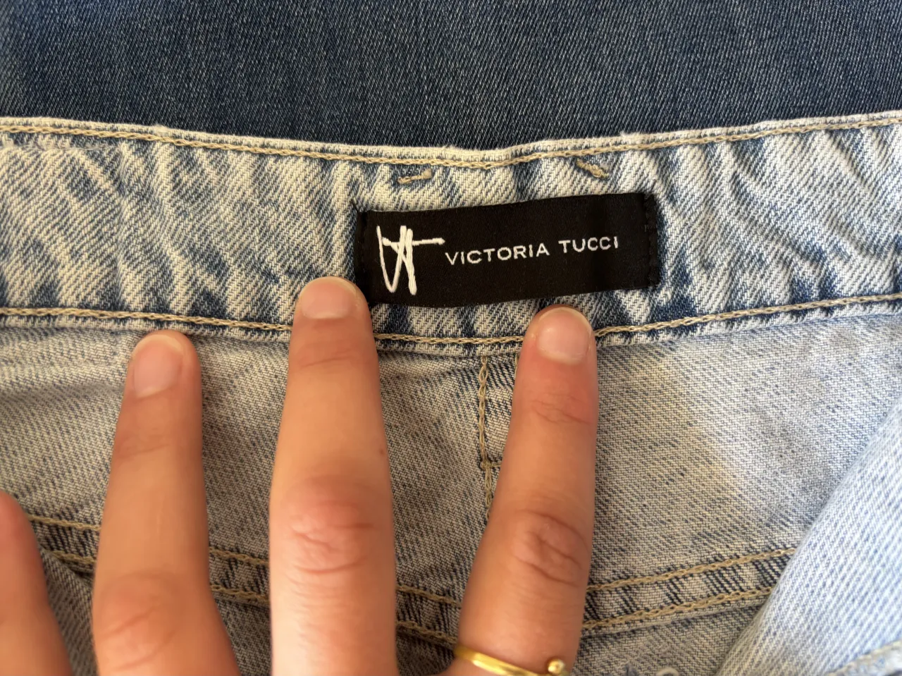 Jean Victoria Tucci - Vista 6