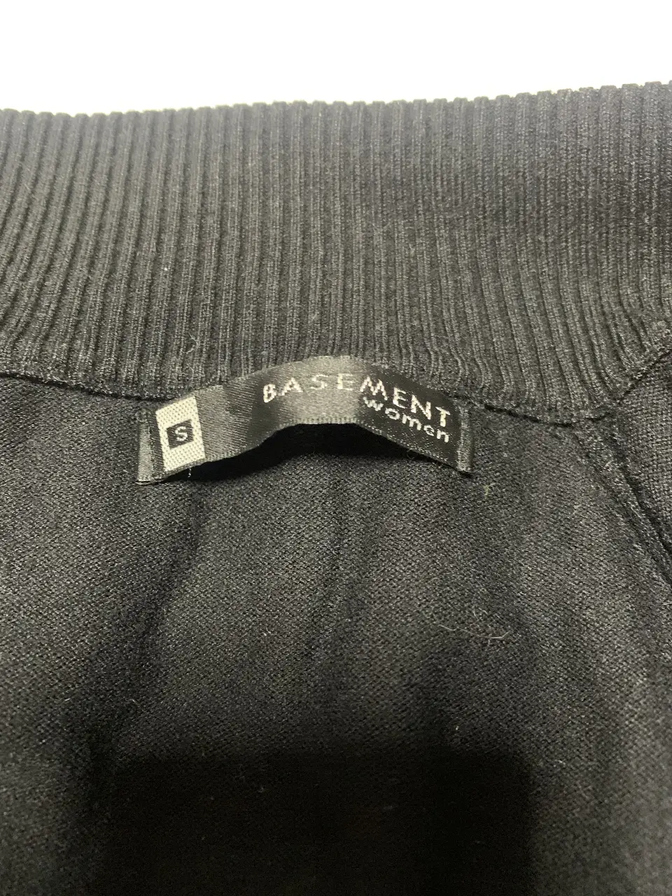 Sweater Basement - Vista 3