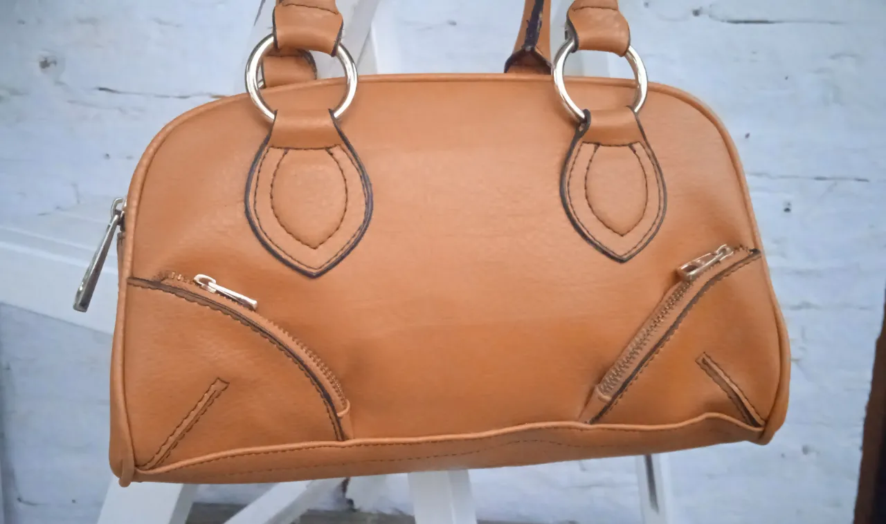 Cartera MNG - Vista 2