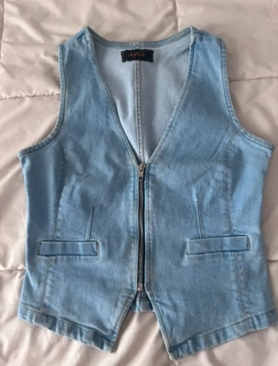 Chaleco de jean talle único s/m pocos usos