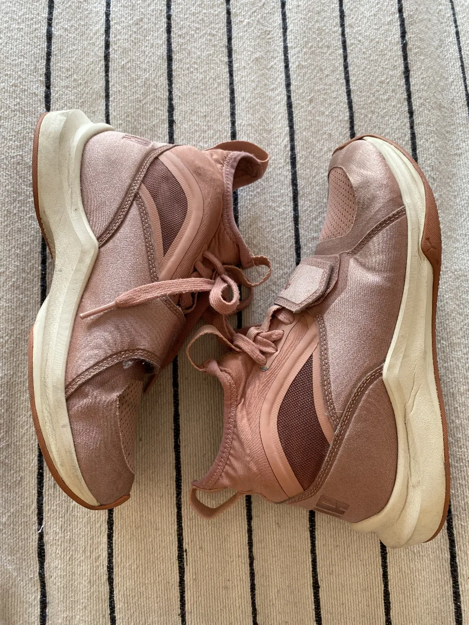 Zapatillas Puma - Vista 3