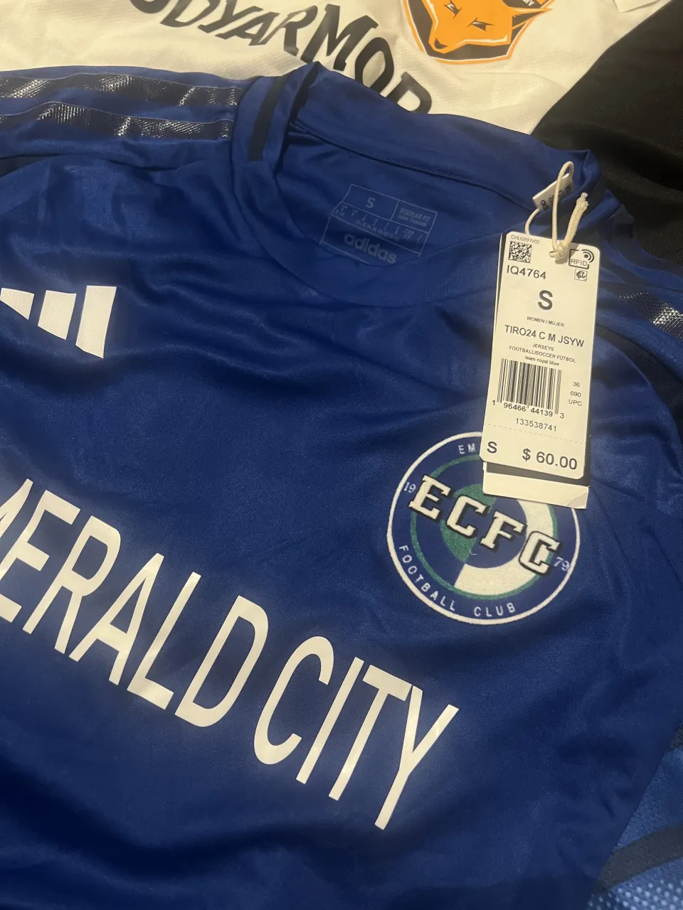 Camiseta adidas - Vista 6