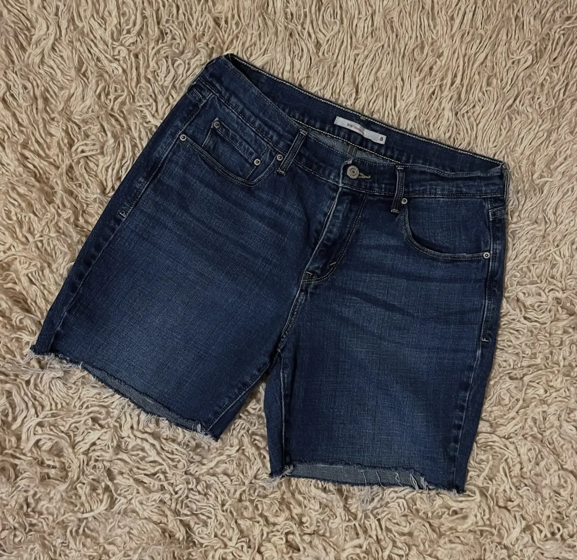 Short Levi's - Vista 3