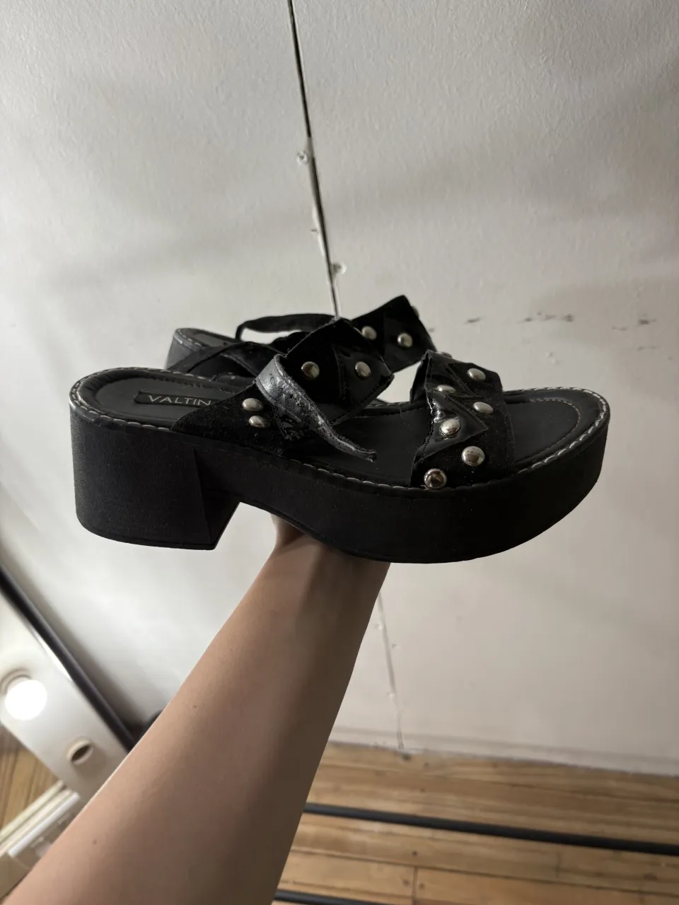 Sandalias A ≠ - Vista 2