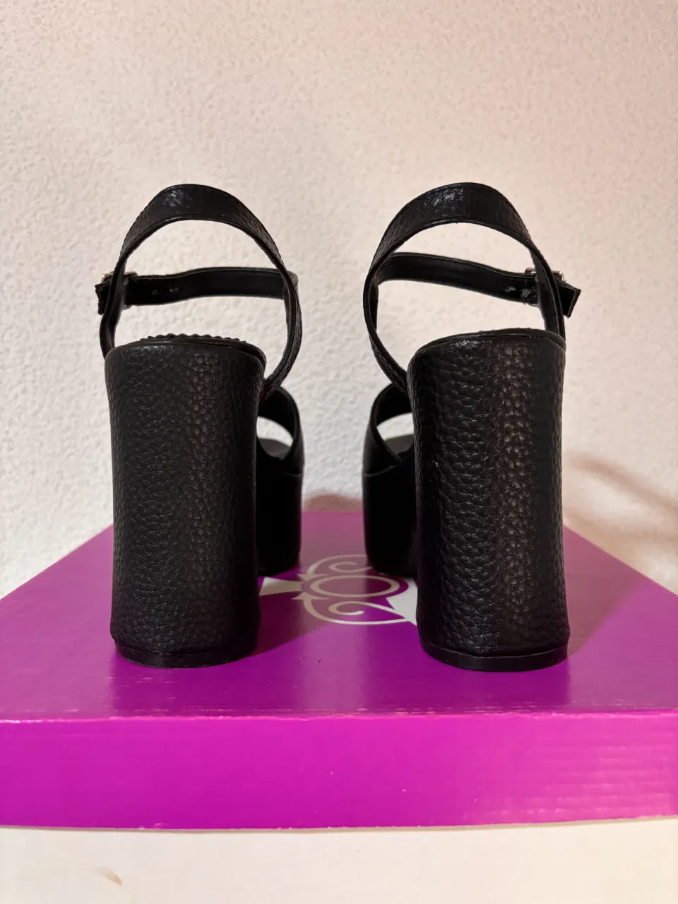 Sandalias Sin marca. - Vista 3