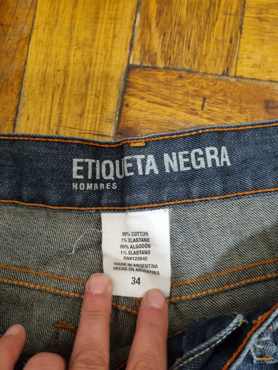 Jean Etiqueta Negra - Vista 4