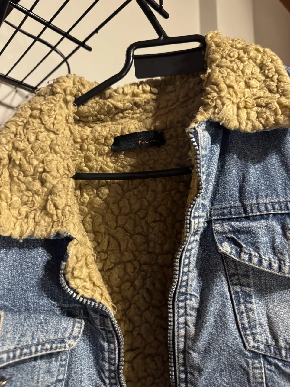 Campera Numi - Vista 2