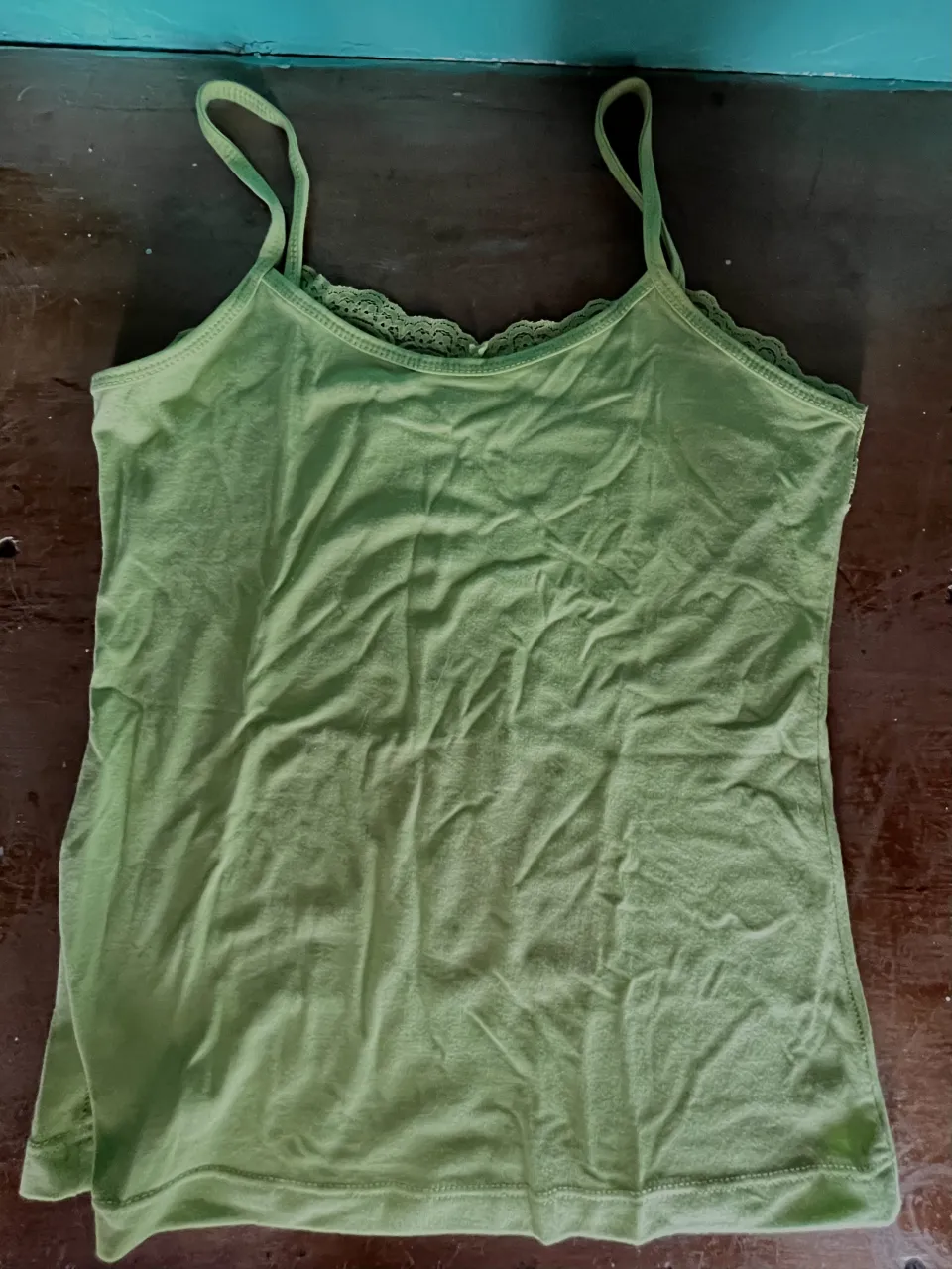 Musculosa Desconocida - Vista 2