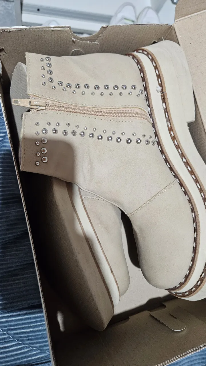 Borcegos A ≠ - Vista 3