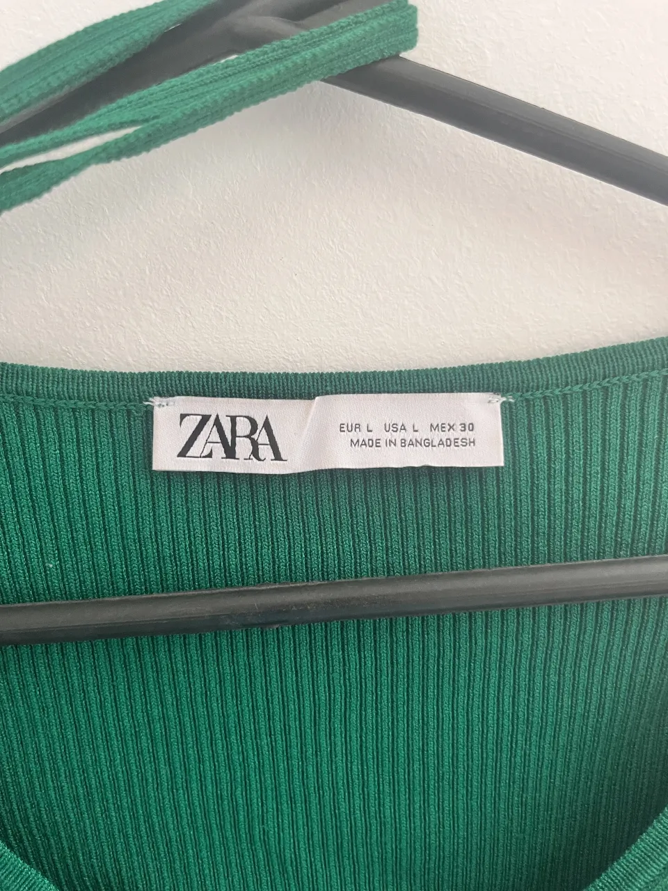 Remera Zara - Vista 3