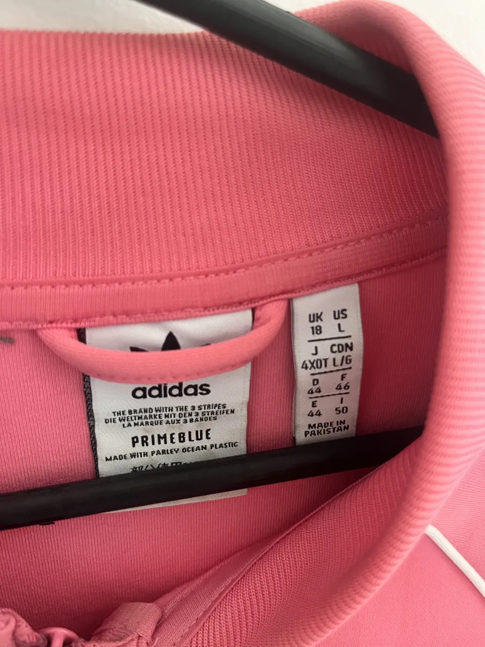 Buzo adidas - Vista 2