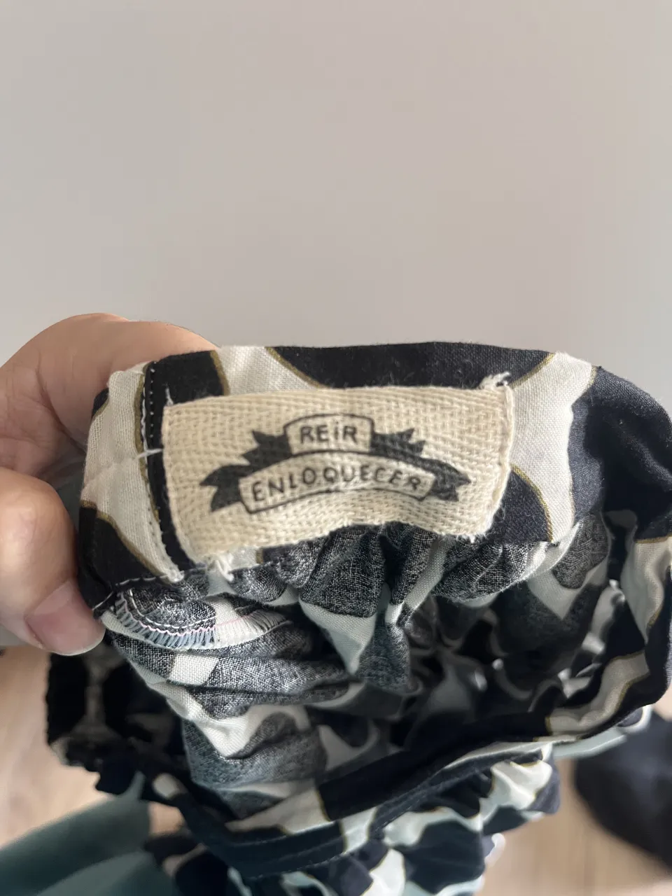 Pollera Reir enloquecer - Vista 2