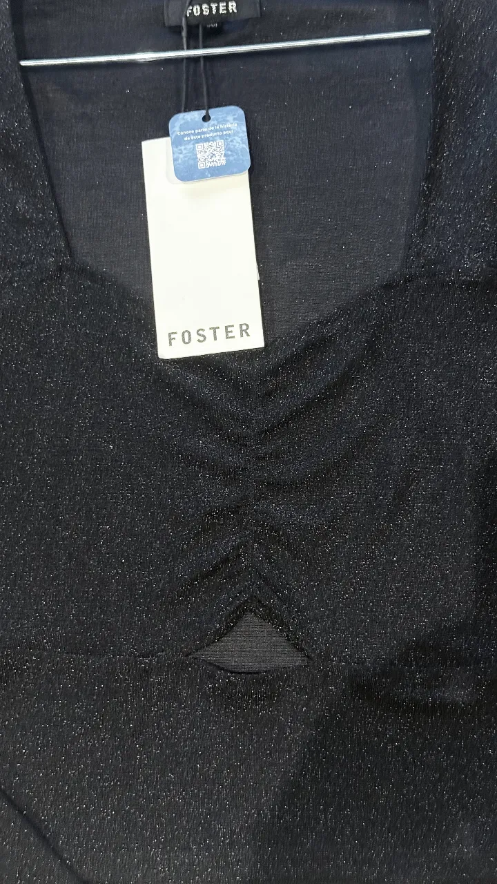 Remera Foster - Vista 2
