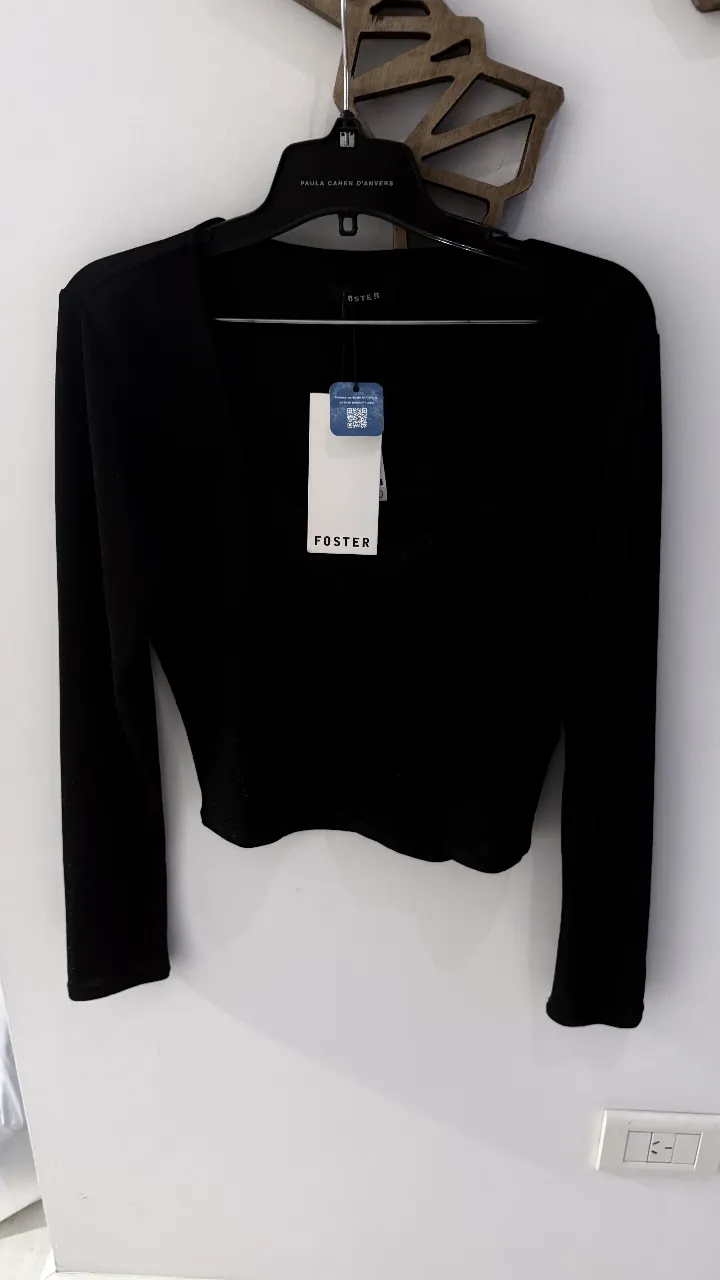 Remera Foster - Vista 3