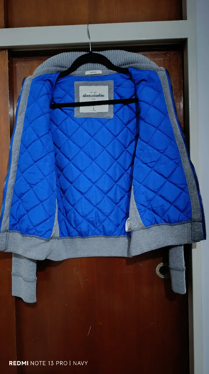 Campera Abercrombie & Fitch - Vista 3