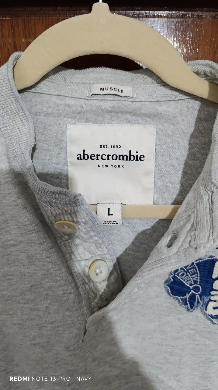 Remera Abercrombie & Fitch - Vista 3