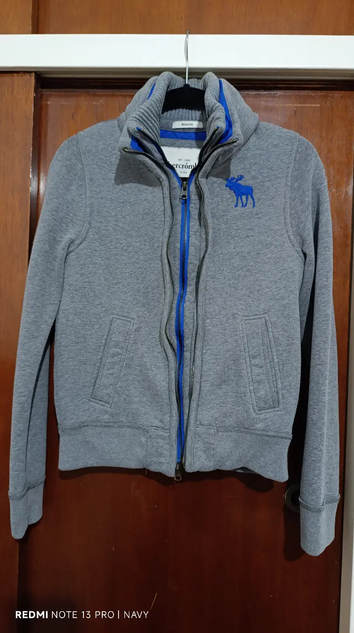 Campera Abercrombie & Fitch - Vista 2
