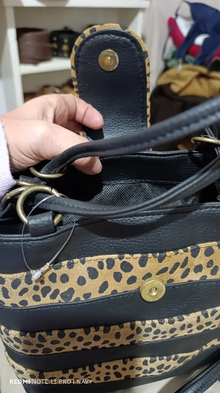 Cartera Laura Lariz - Vista 4