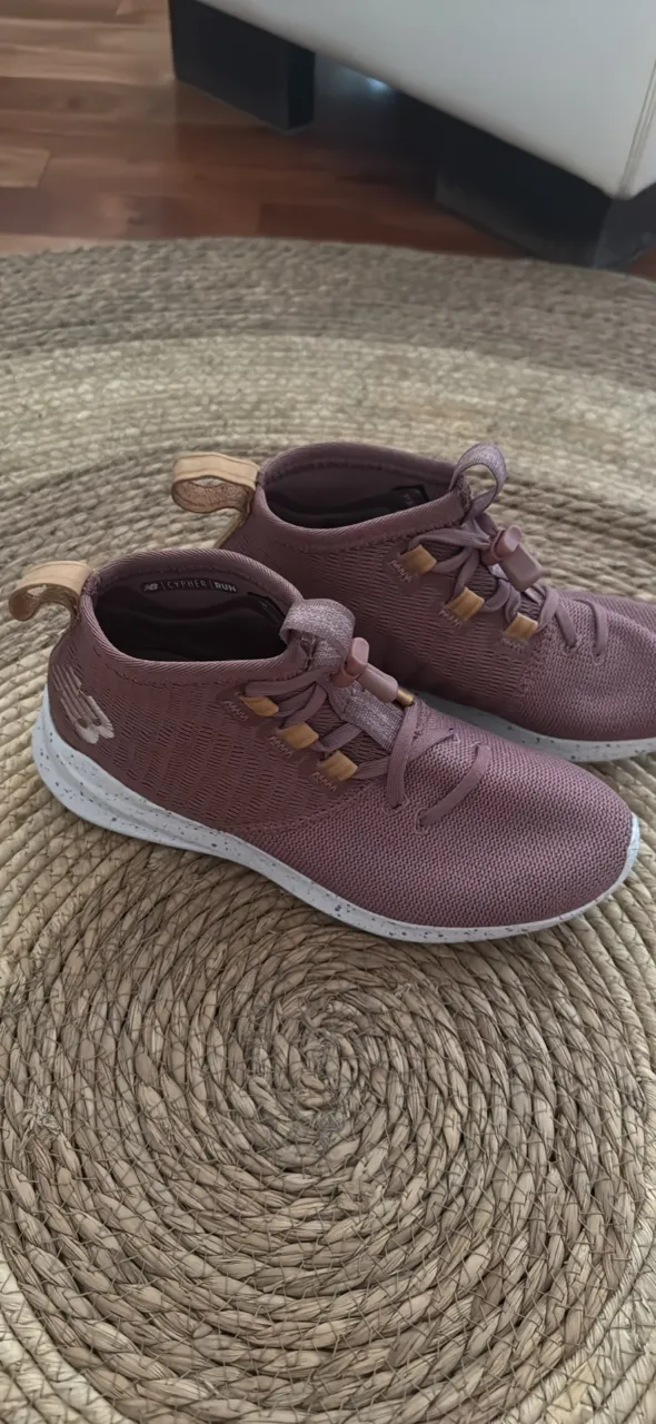 Zapatillas New Balance - Vista 8