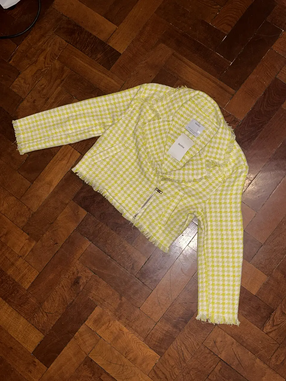 Campera Bershka - Vista 4
