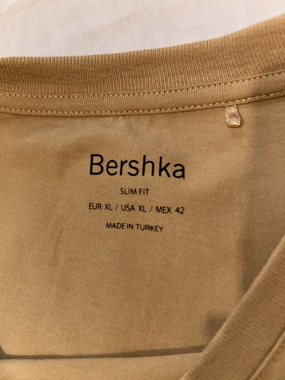 Remera Bershka - Vista 2
