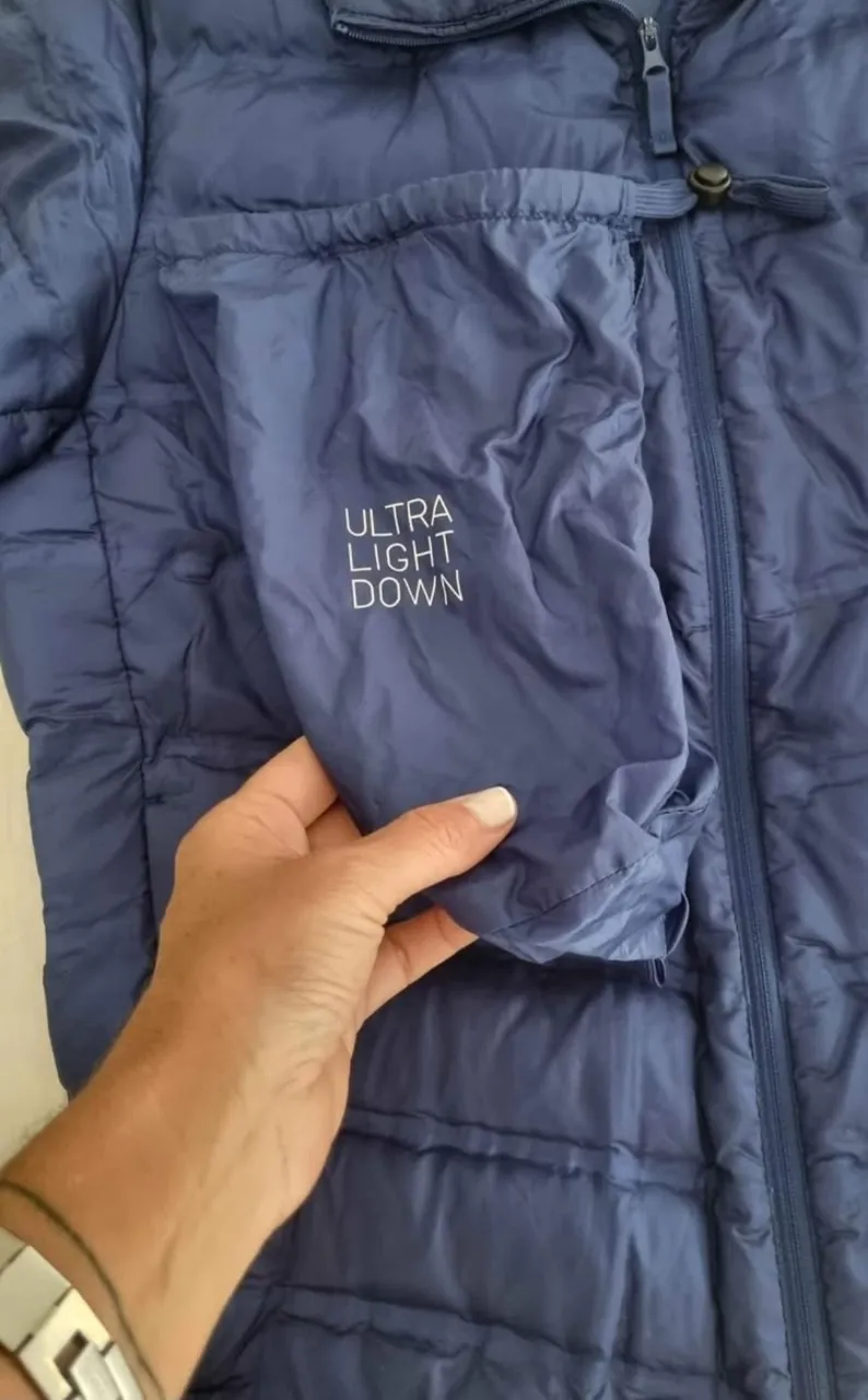 Campera Uniqlo - Vista 5