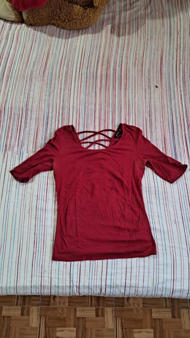 Remera Bershka - Vista 2