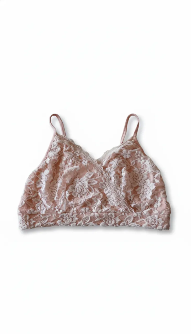 Top corto rosa palo con encaje a tono. Sin tazas.  Talle L/XL