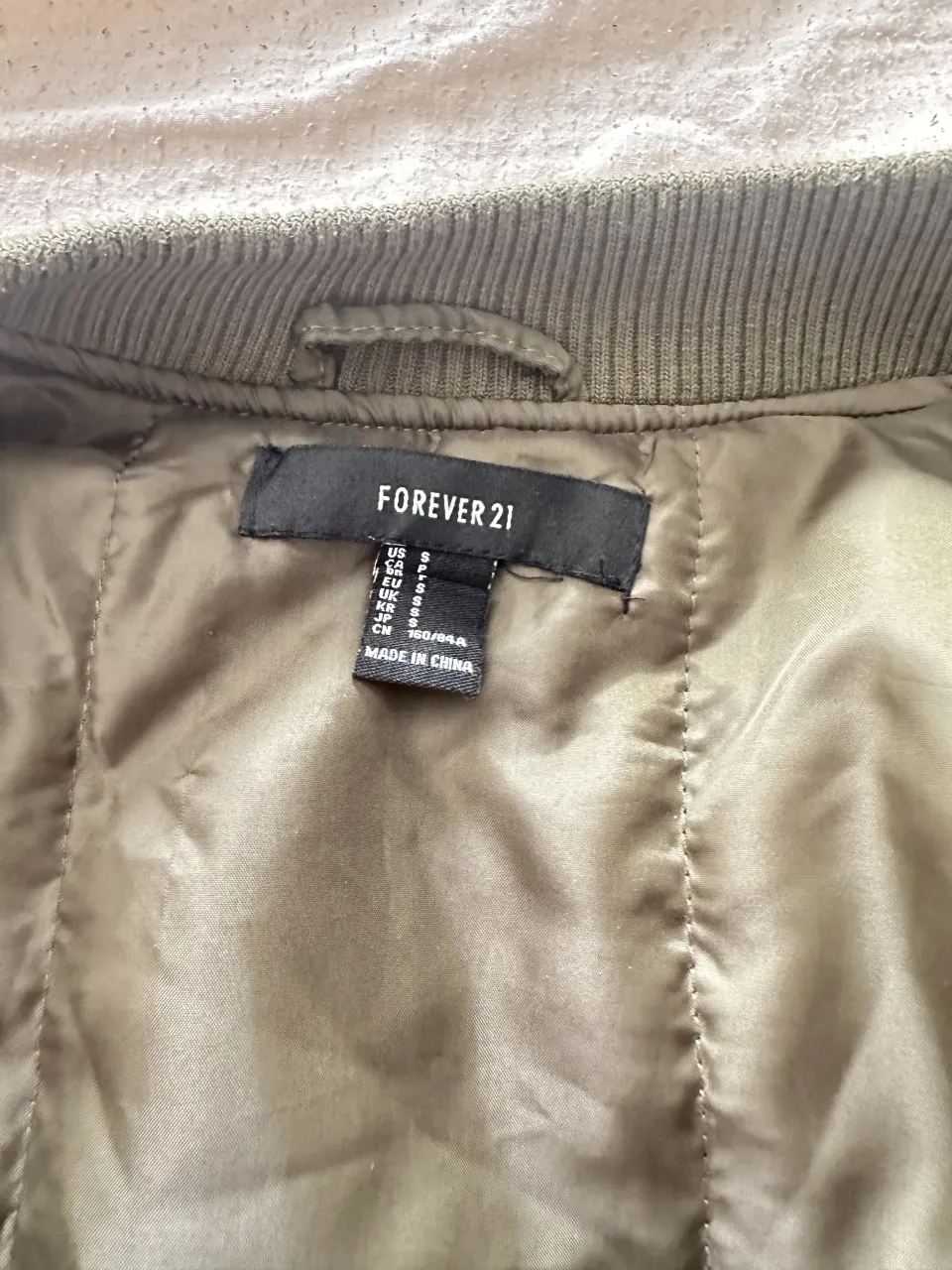 Campera Forever 21 - Vista 3