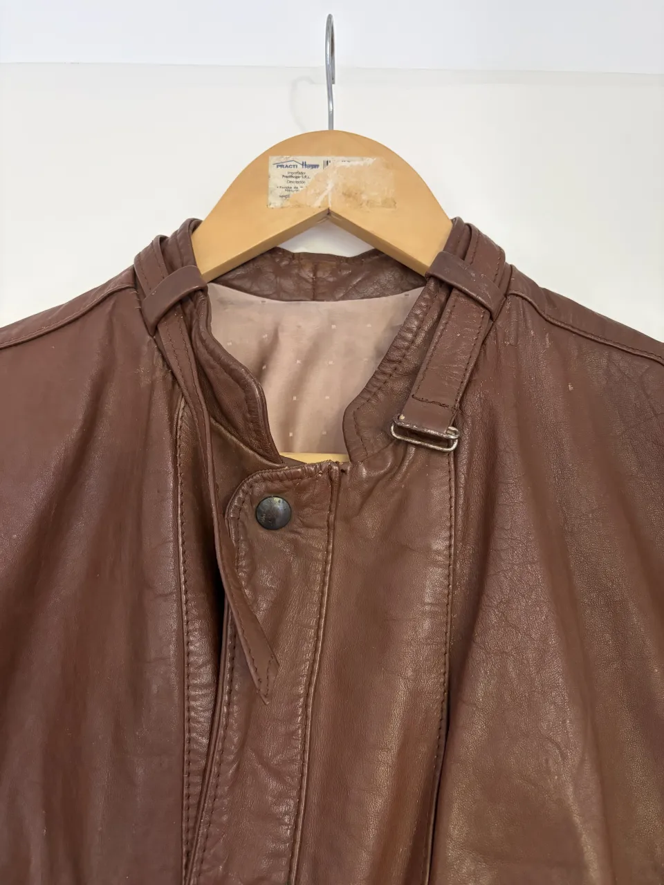 Campera A ≠ - Vista 2